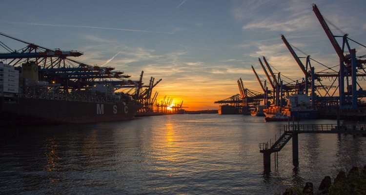 Huelga de estibadores españoles: China compra los puertos españoles - Comprar en China con Atlas Overseas